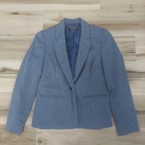 Kasper blue and white pinstripe jacket. Size 6.